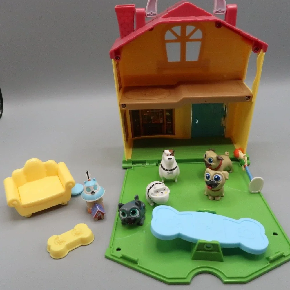 Disney Junior Puppy Dog Pals Stow N' Go Playset with Figures Yellow House 8